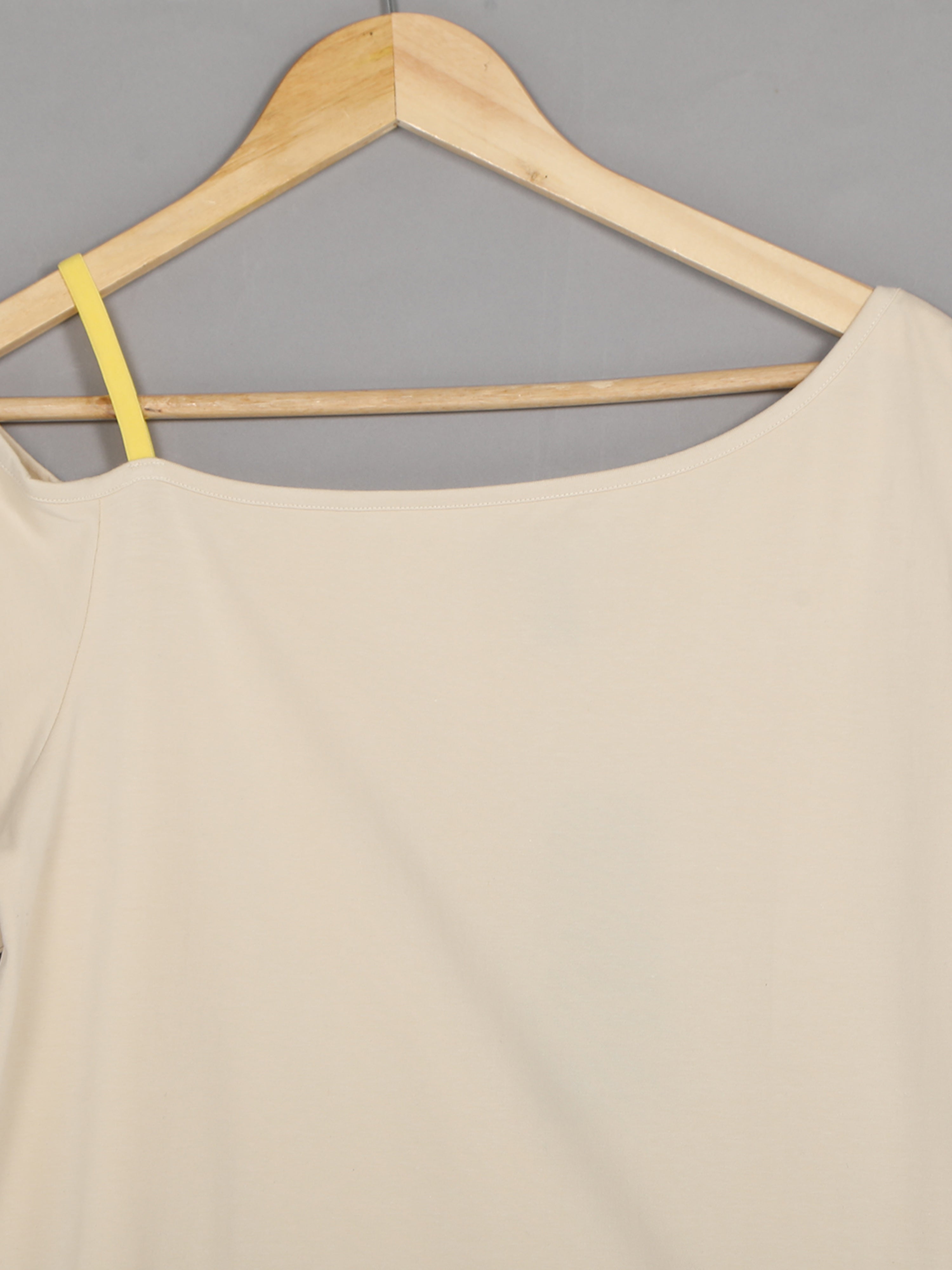 Women's Off Shoulder Short Sleeve Stylist T-shirt-Powder Peach