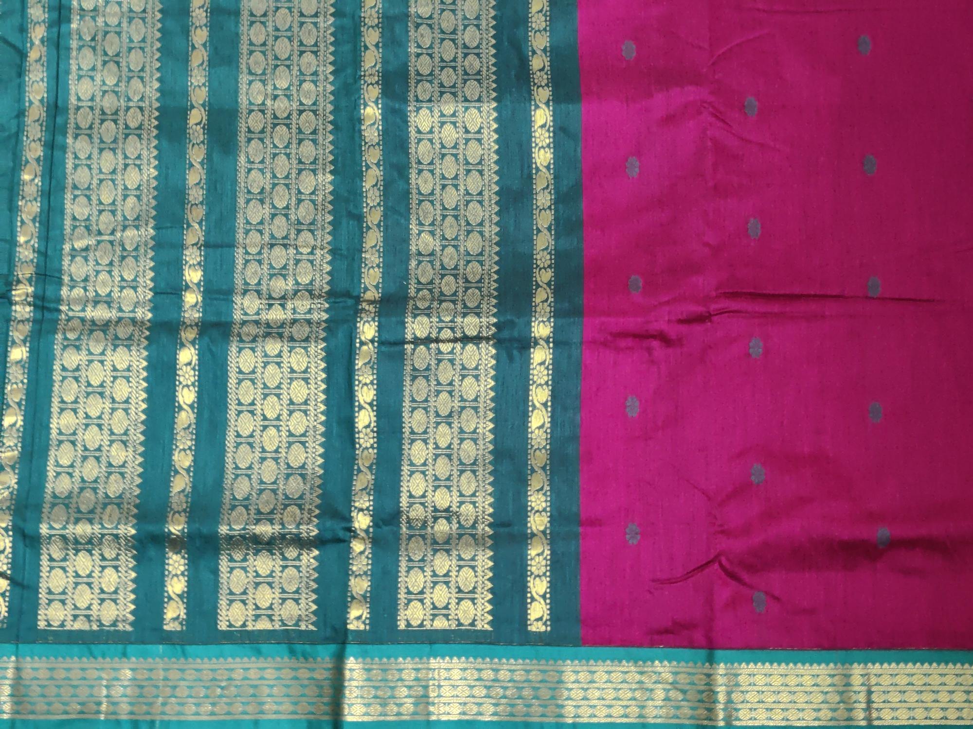 HerClozet Soft silk Gadwal boota Zari Weaving Saree-(Pinkish wine;Turquoise)