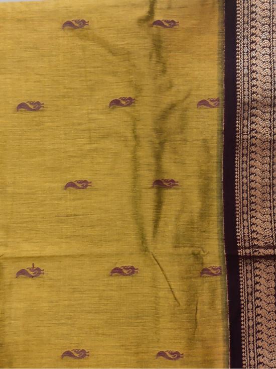 HerClozet Soft silk Gadwal boota Zari Weaving Saree-(Mustard;Maroon)
