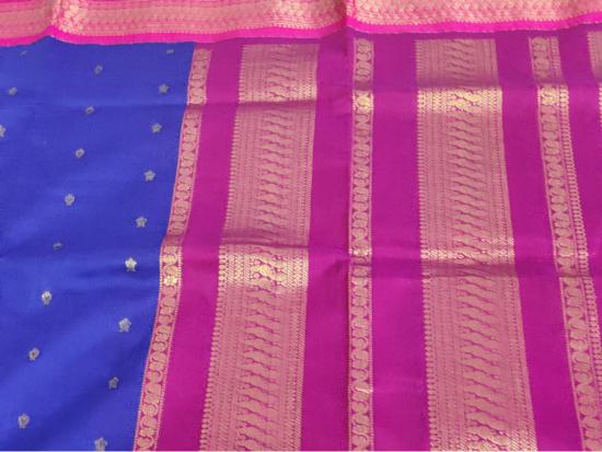 HerClozet Soft Silk Gadwal boota Zari Weaving Saree-(Blue;Pink)