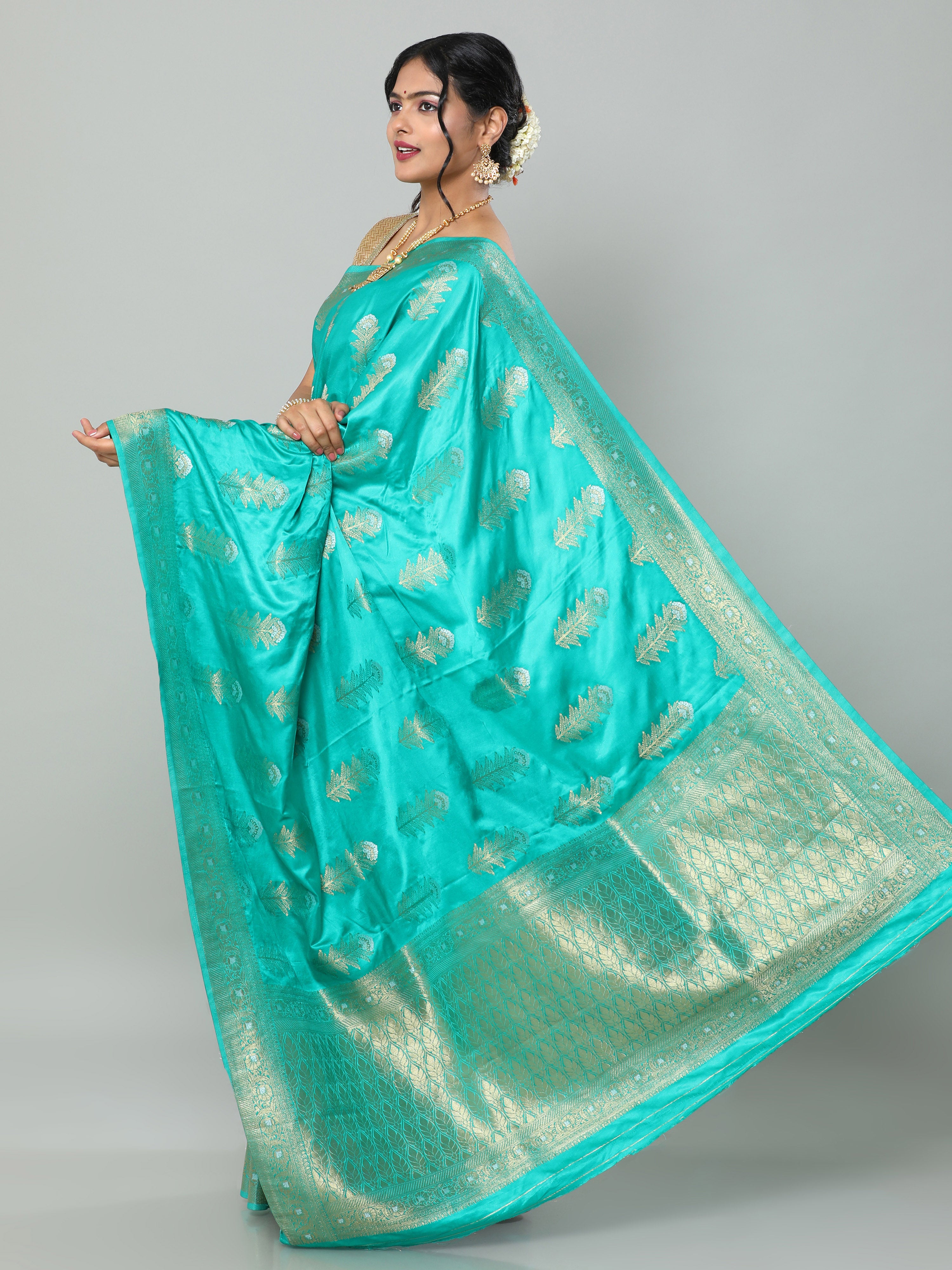 HerClozet Banarasi Crepe Gold Zari Saree-(Turquoise)