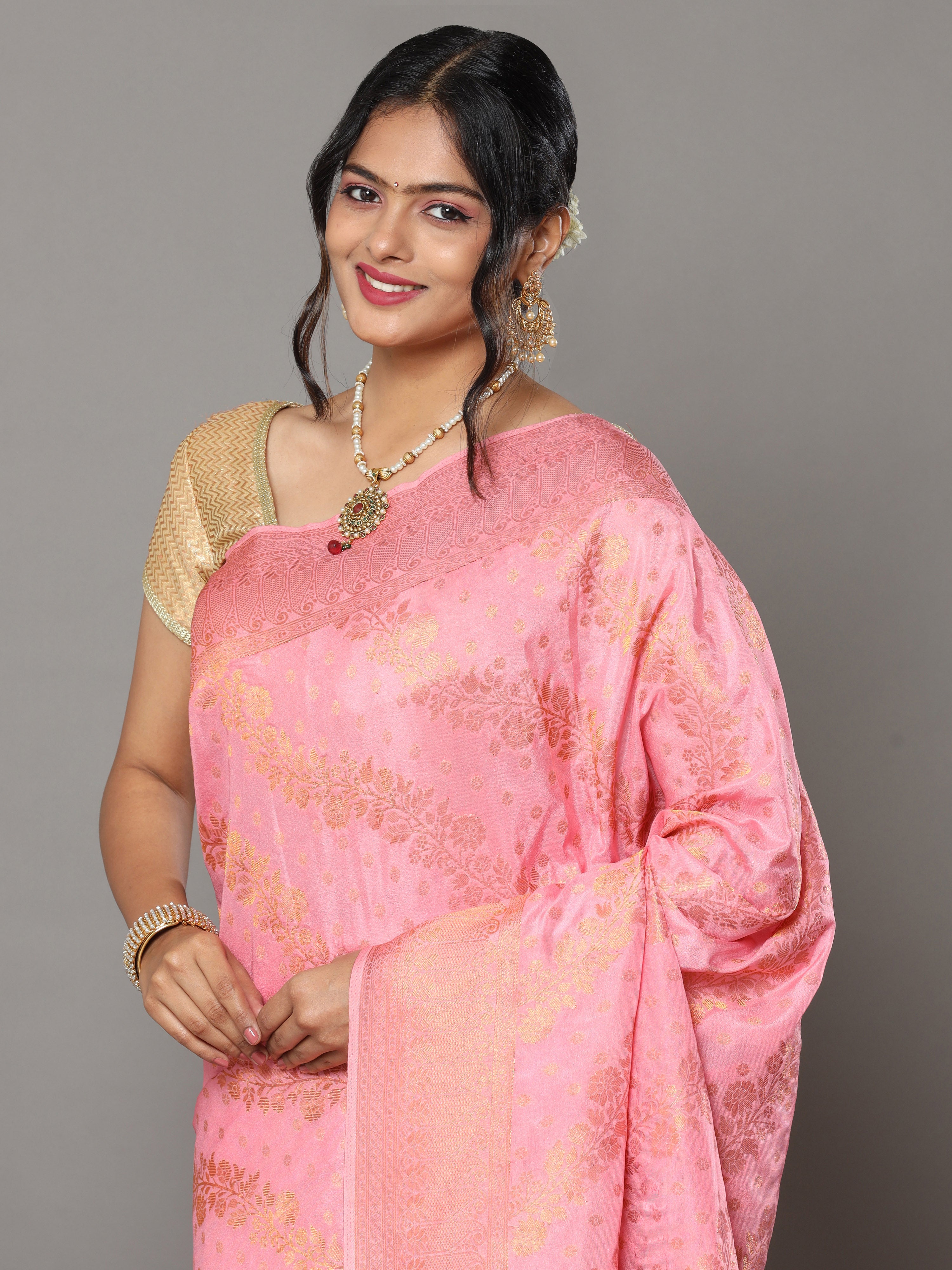 HerClozet Women's Banarasi Lahariya Gaji Silk Gold Zari Saree(Peach Pink)