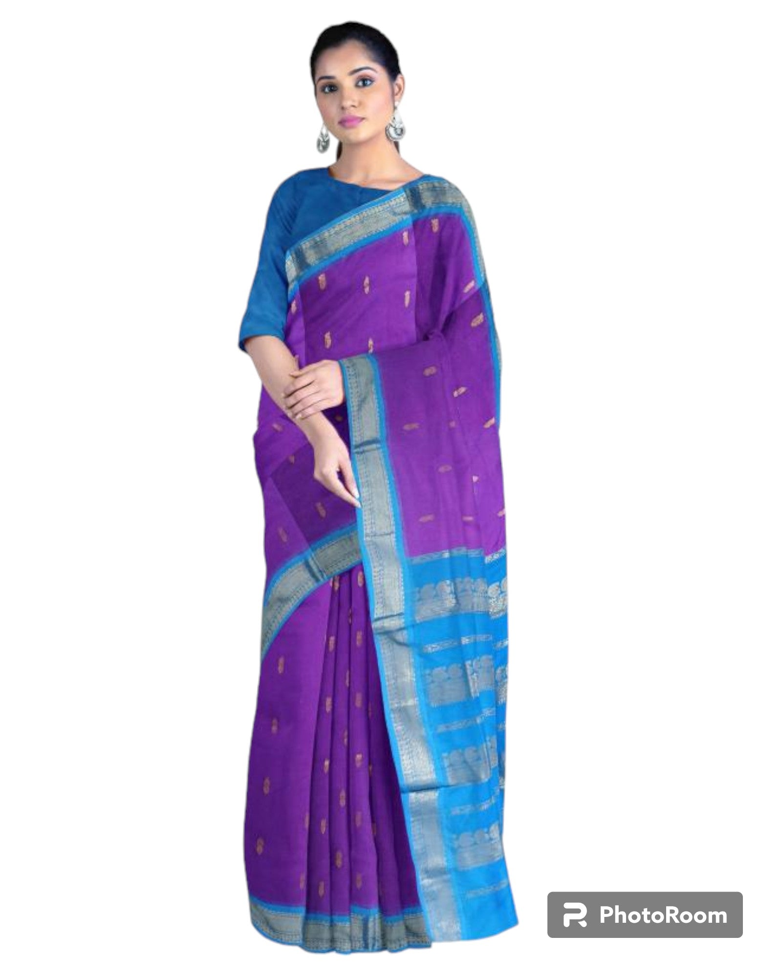 HerClozet Soft silk Gadwal Boota Zari Weaving Saree-(Purple dual tone;SkyBlue)