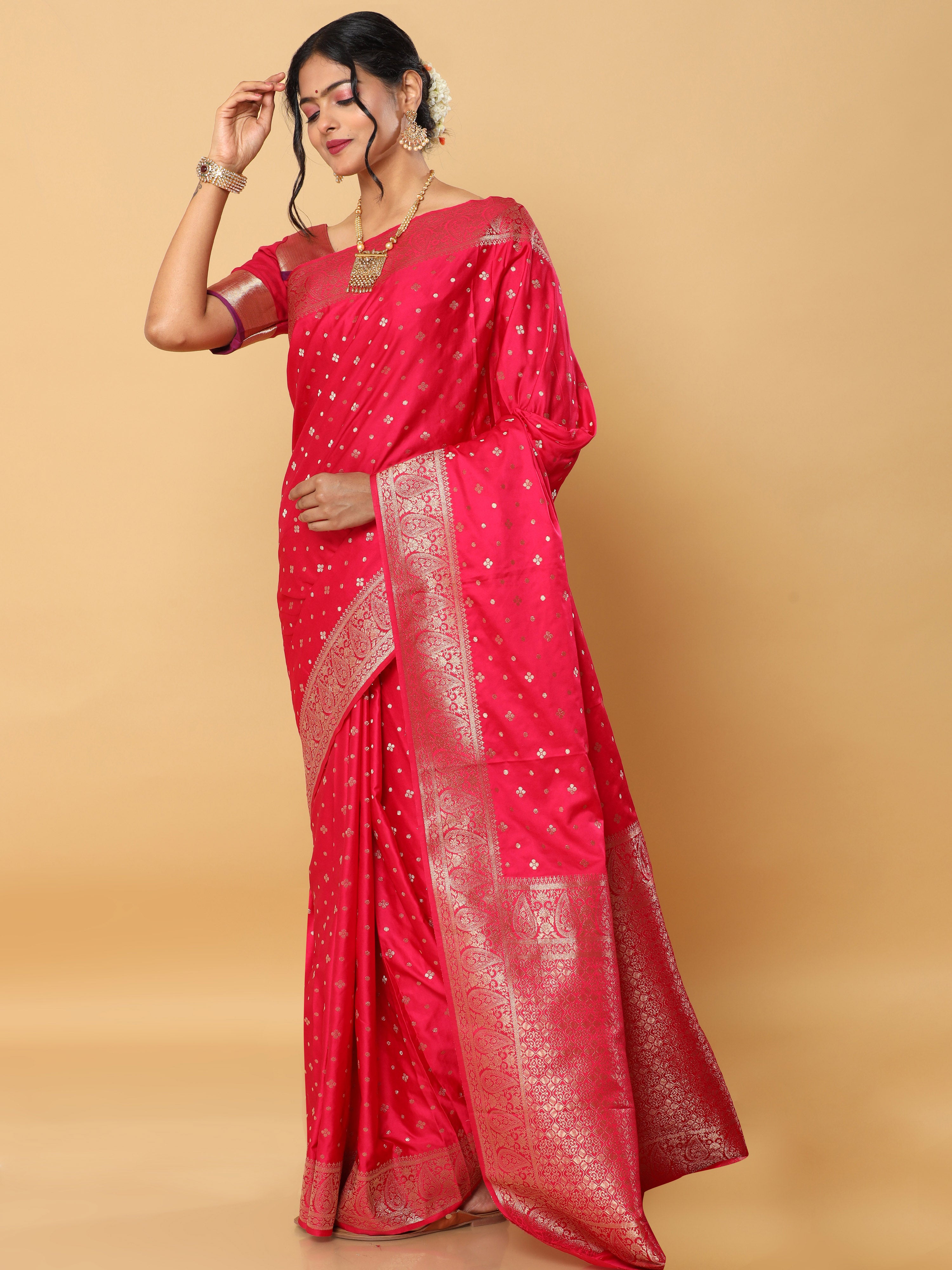 HerClozet Women's Banarasi Boota Gaji Silk Gold Zari Saree-6.3 Mtr(Red)