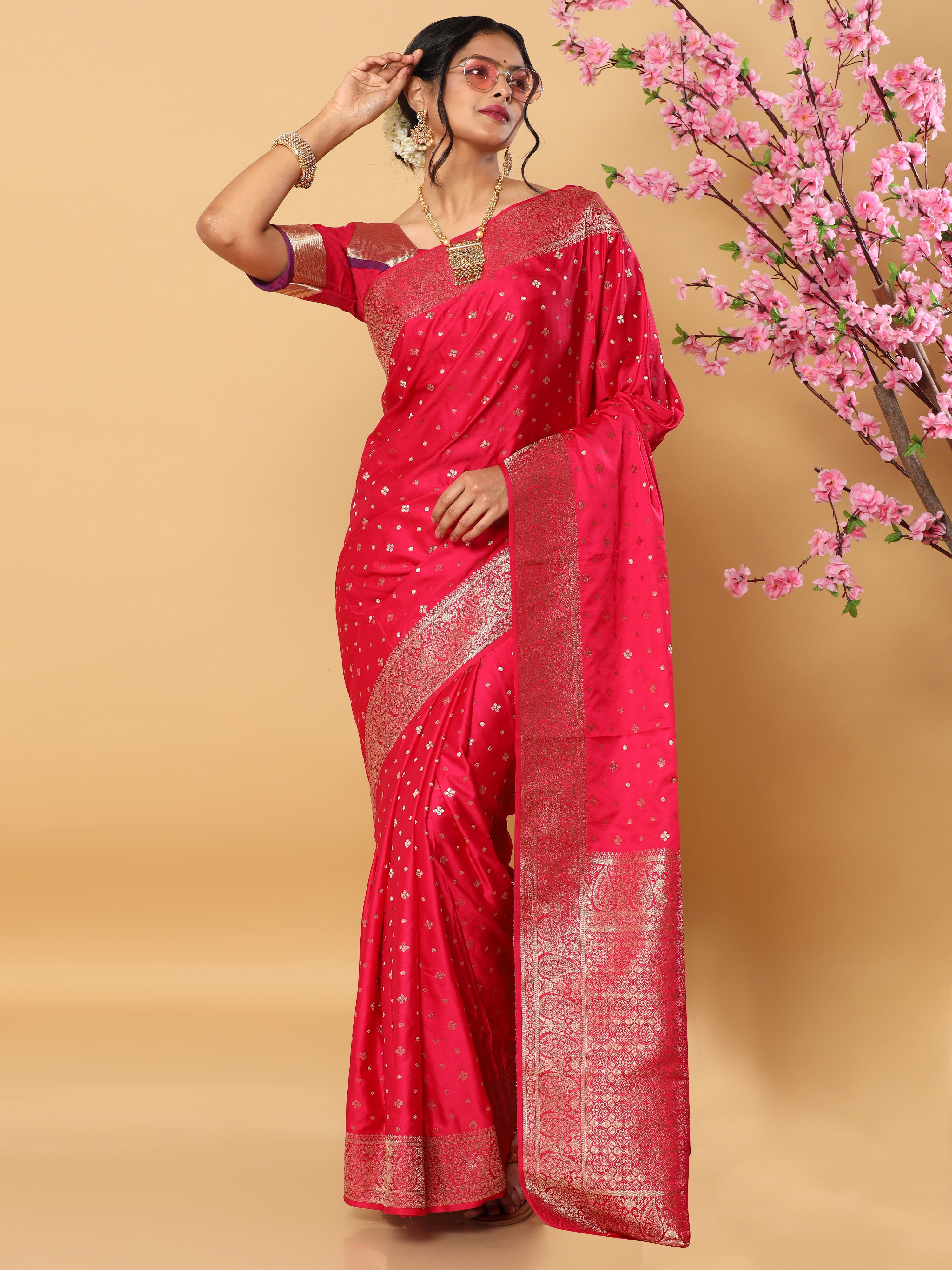 HerClozet Women's Banarasi Boota Gaji Silk Gold Zari Saree-6.3 Mtr(Red)