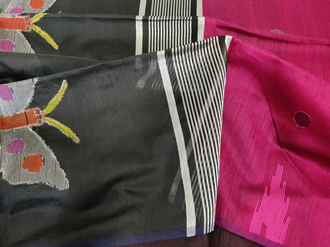 HerClozet Khadi Cotton Silk Handloom Saree with Temple Border(Magenta,Black)