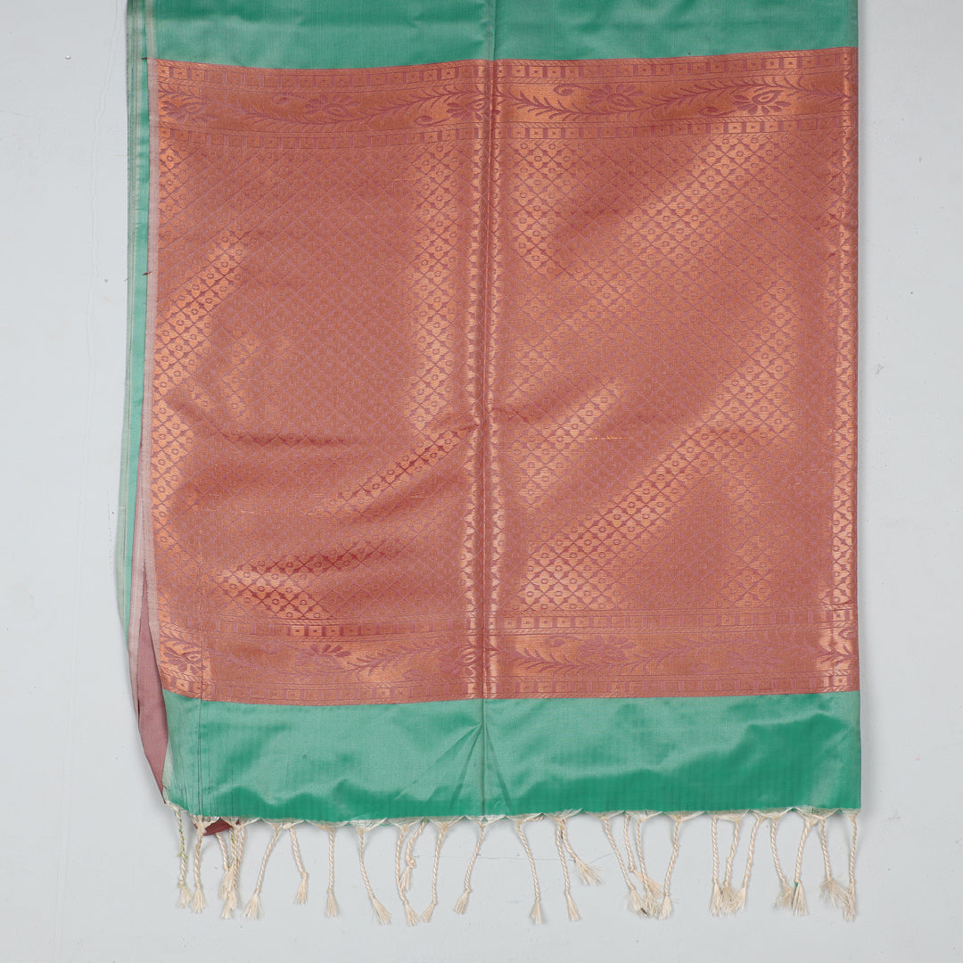 HerClozet Women's Kanjivaram Borderless Zari Weaving Soft Silk Saree(Sea Green;Peach Red)